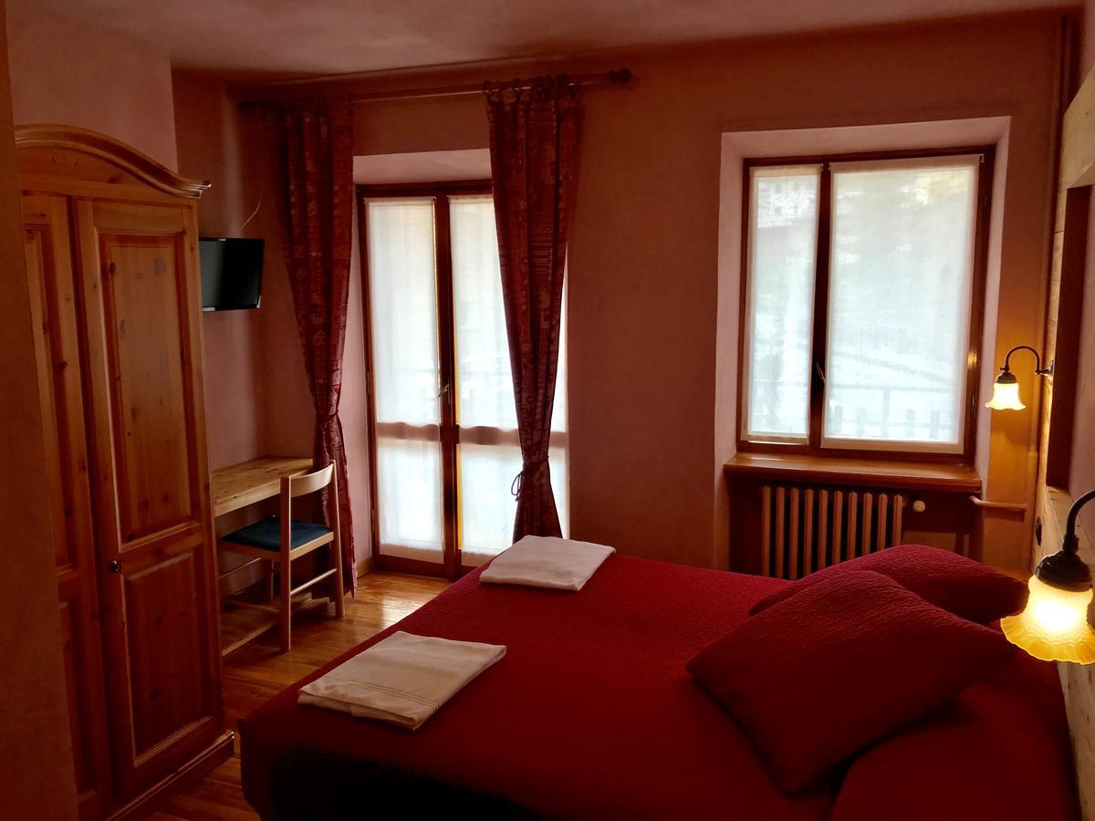 Albergo Club Alpino Кріссоло Екстер'єр фото