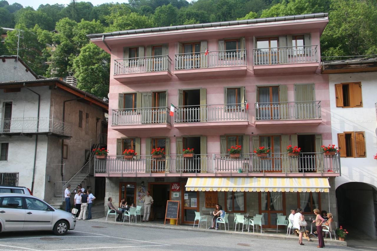 Albergo Club Alpino Кріссоло Екстер'єр фото