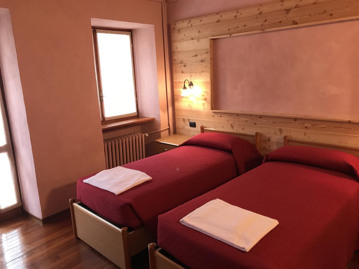 Albergo Club Alpino Кріссоло Екстер'єр фото